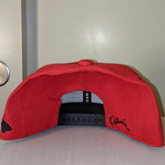 Baseball cap - Picture 2 of 3